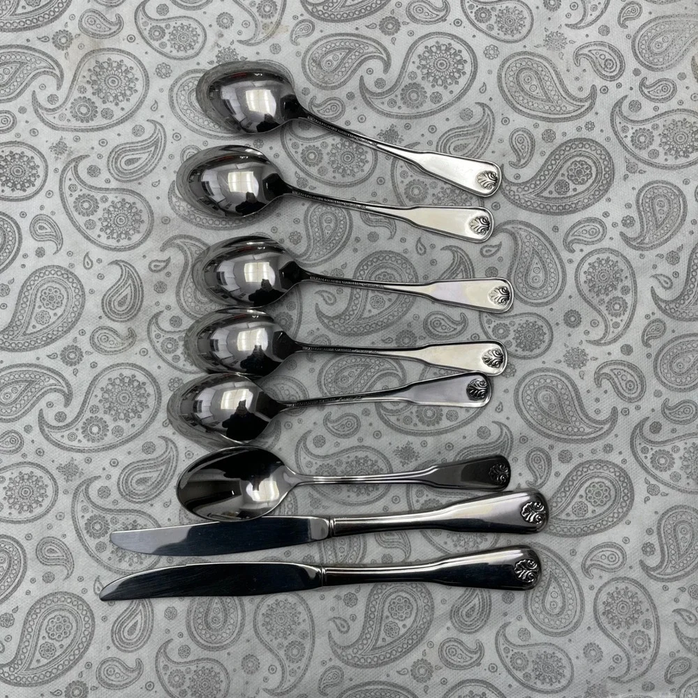 Wm A Rogers Oneida Royal Shell Stainless Flatware 6 Soup Spoons 2 Dinner Knives